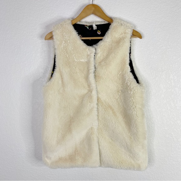 Matilda Jane Reversible Cream Snow Way Faux Fur Vest - Picture 2 of 8